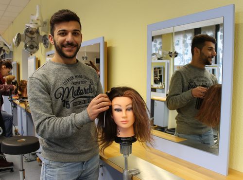 Ari Naif Schalal Berufsorientierung für Flüchtlinge